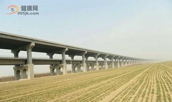 河南郑州黄河大桥8日起免费 违规收费14.5亿