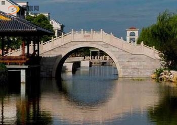 图为栾城县苏邱村的“清明桥”