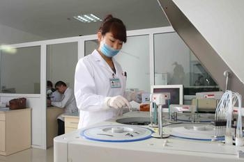 导致肾小球病变的原因