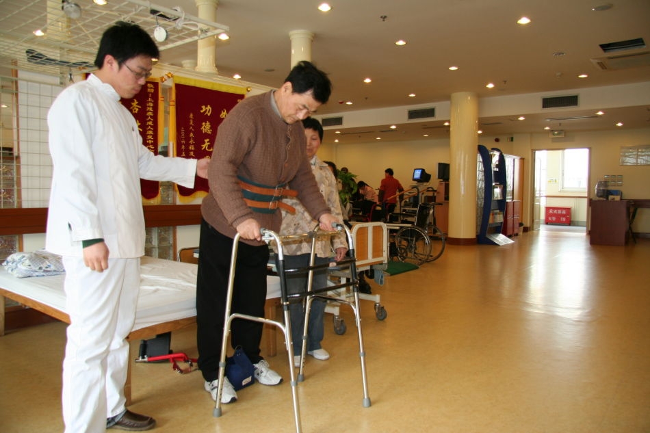 截瘫应该如何预防