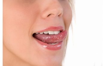 口腔溃疡久治不愈可能是口腔癌吗?