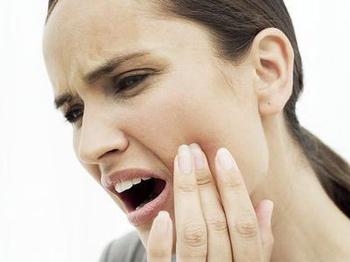 经常口腔溃疡会得口腔癌吗?