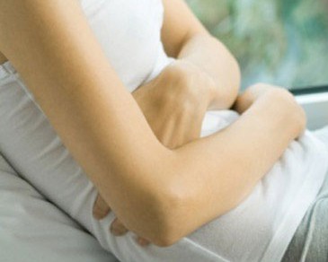 女人莫名胃痛要警惕，或是卵巢癌早期征兆