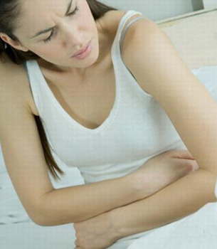 女人莫名胃痛要警惕，或是卵巢癌早期征兆
