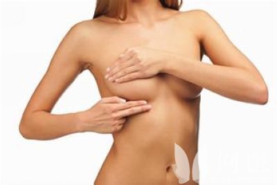 胸罩穿戴不合或患乳房疾病，出现乳腺溢液应及时就诊