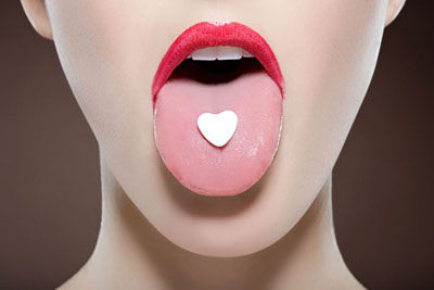 舌头长期溃疡或是舌癌引起